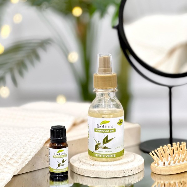 Hydrolat myrte verte ✨
منظف ملطف ومعدل للبشرة، يعد مثاليا لتكوين مستحضرات العنايبالبشرة الدهنية والباهتة، للحد من الهالات السوداء وانتفاخ العيون
يستعمل منذ القدم للأفراج عن المجال التنفسي
ينصح به للحد من الحساسية الموسمية والحساسية التنفسية والتخلص من الالتهابات الفطرية الفموي ورائحة النفس الكريه
hydrolat hydrolats skin skincare skincaretips skinhealth